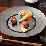 Nikushi Yamamoto - 焼き物　黒毛タン元厚切り焼き　ハラミ柚庵焼き