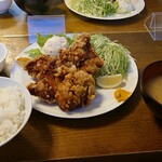 幸 - 唐揚げ定食(1050円)