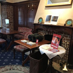 トリコロール - 2階の暖炉