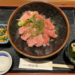 鯨石庵 - 本鮪丼 中トロ 赤身