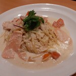 Gasuto - サーモンとかにの魚介クリームスパゲティ