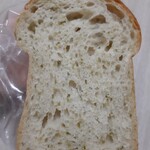 パンとお話 アップルの発音 - あおさ食パン半分420円