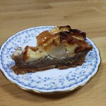 スタイルズケイクス＆カンパニー - 紅玉リンゴとカマンベールの焼きタルト。大好きで～す。