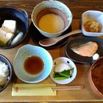 御厨 - 朝のとろろ汁膳