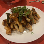 牛焼 三味 - ピリ辛のイカ　名称忘れた〜