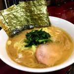 甲子家 - ラーメン(並)750円