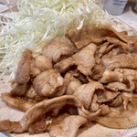 とんかつ三太 - 豚肉生姜焼き大盛り　味付け濃厚‼️