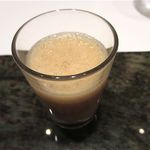 カンテサンス - 冷たいオニオングラタンスープ