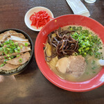 麺's 食事処 神藤 - 神ラーメン　チャーシュー丼ミニ　セルフ紅生姜