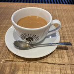 ホットケーキ つるばみ舎 - そして、ミルクティーで〆る。ほお。幸せなり。