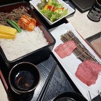 牛の達人　Private 西新宿店 - 