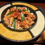 韓の舌 - 料理写真:チーズタッカルビ