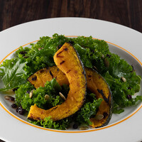 BABY KALE Sesame dressing