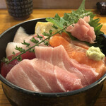 Shintomizushi - 4色丼