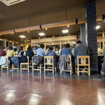 廻転寿司弁慶 - あの…14時過ぎているんですが、激しく満席。