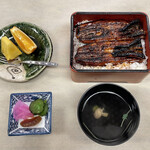 히가시야 - 신서호 천연 장어 이카다 중