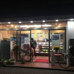 一松肉店 - 典型的な町の肉屋。


田舎の富山でも少なくなったもんなぁーーー


