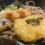 Toro Mugi - 野菜天ぶっかけ蕎麦