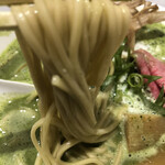 メンショー サン フランシスコ - 低加水の中太麺。食感がいいです。