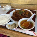 盛 - 角煮の定食