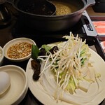 Shabuyou - ランチ 牛＆三元豚食べ放題