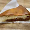 うみねこかしや - 料理写真:りんごとスフレチーズのタルト♪　　¥400-(税込)