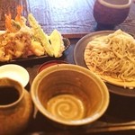 しもばしら - 天せいろ（≧∇≦）
            ここの蕎麦は青森市内でもトップクラス！
            ただ量が試食か？っくらい少ない（|||＿|||）
            
            蕎麦湯でほっこり暖まりました(￣^￣)ゞ