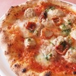 薪窯Pizza ピッチュ - ハーブ香る自家製ソーセージのサルシッチャ