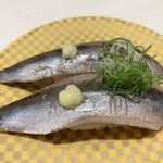 魚べい - 相方は大好きな「いわし」からスタート♪なかなか大きなネタ！