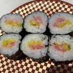 魚べい - 私は憧れの「まぐたく」を頼んだのに、最初に来たのは「ねぎとろ巻」でした･･･(･∀･i)ﾀﾗｰ･･･