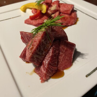 黒毛和牛焼肉 虎斑 北新地店 - 
