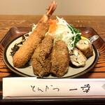 とんかつ一幸 - 海老フライと牡蠣フライ