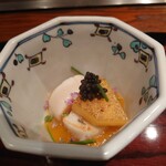 鉄板焼き いわ倉 - 帆立と柿　キャビア添え