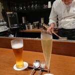 料理とワイン じょかーれ - ビールとシャンパンで乾杯