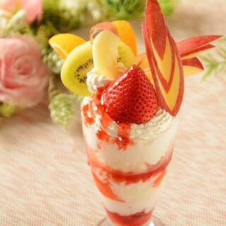 〆パフェ♪焼き鳥屋ながらパフェが美味！