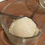 ト灯 - フランス産のジェラート（マスカルポーネ）