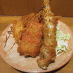 Sakatsu Ya Fushimi Ten - 揚げ物の山