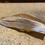 鮨 さいとう - ふんわりとした小肌。優しい味わいに涙ぐみそうになる。