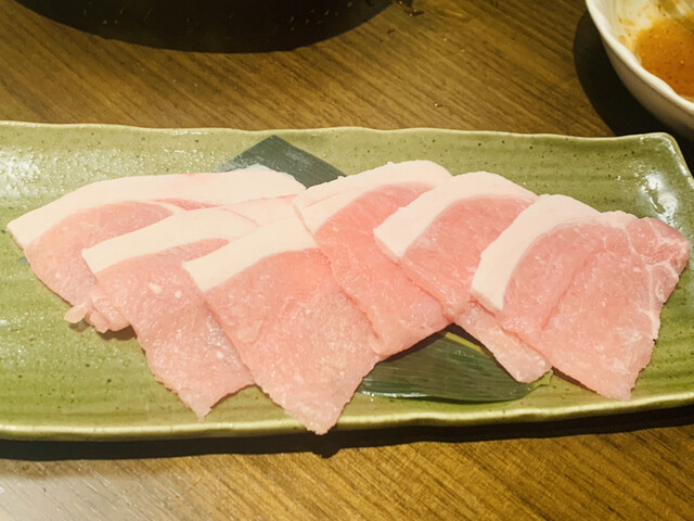 肉酒場 寿々（JUJU） 横手の本格肉と日本酒が楽しめる居酒屋