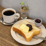 cafe omotenashamoji - あんバタートースト