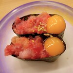 すし江戸 - まぐろユッケ