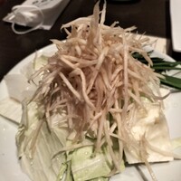 博多もつ鍋 やま中 赤坂店 - 追い野菜