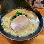 横浜家系ラーメン だるま家3 - 