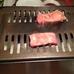 焼肉ハウス大滝 - 特選ロースをジュウジュウ！