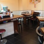 神戸 元祖 ぎょうざ坊 - 店内