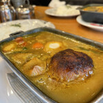 Kikuya Curry - 大きなハンバーグ