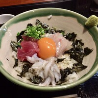 魚めし 竹亭 - 海鮮どんぶり
                    ⑴鰹(カツオ)　⑵鱸(スズキ)　⑶スミイカ