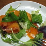 TERRA･COSTA - 生ハムのカルパッチョ？取り分け後の写真になってしまいました。