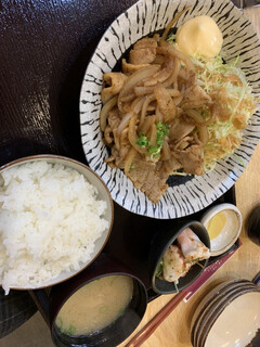 Izakaya Yupi - 生姜焼き定食850円