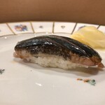 うを徳 - 秋刀魚（握り）